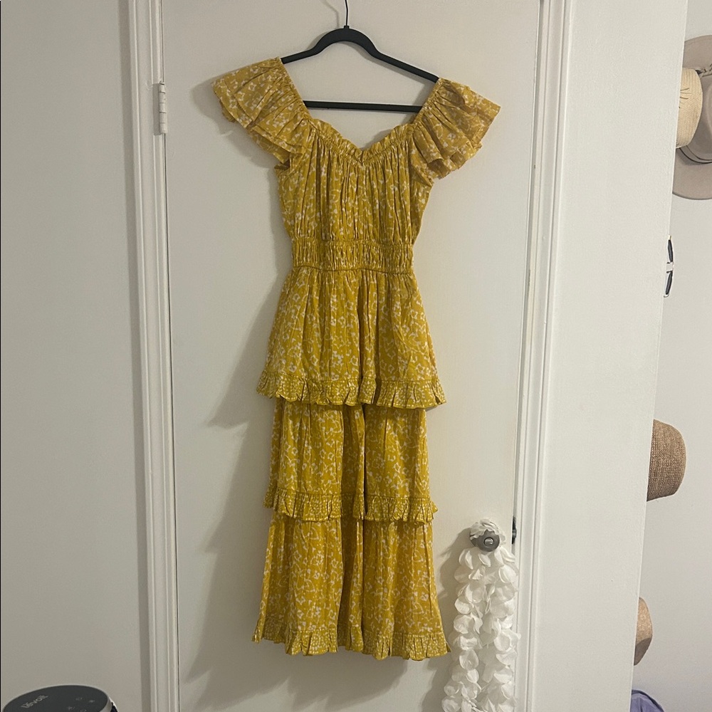 CLEOBELLA yellow ruffle maxi dress. Size medium. Worn 1x